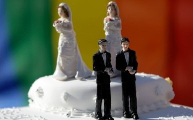 В Италии одобрили закон об однополых браках