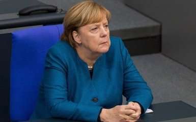 Меркель визнала Україну однією з найважливіших тем саміту НАТО
