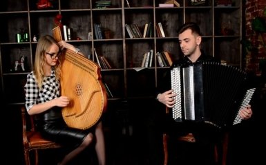 Украинские музыканты необычно сыграли мелодию из "Шерлока": появилось видео