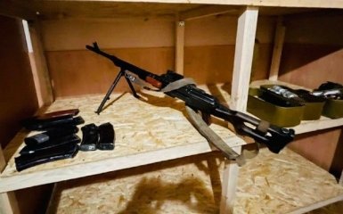 СБУ затримала причетне до батальйону “Азов” злочинне угруповання