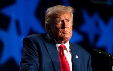 Трамп пробув у в'язниці 20 хвилин і вийшов під заставу — СNN