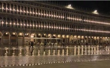 Рівень води в історичному центрі Венеції піднявся на метр. Втретє у цю пору за 100 років