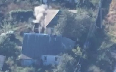 Український дрон-камікадзе знищив командний пункт армії РФ — відео