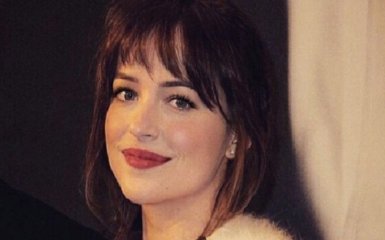 Зірка "50 відтінків сірого" розповіла, що руйнує її життя