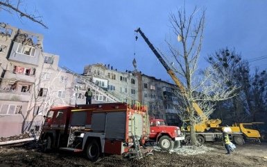 Удар по Слов’янську. З-під завалі дістали тіла ще двох загиблих