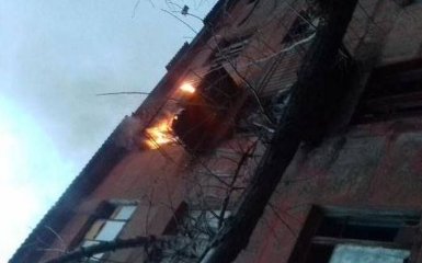 Бойовики обстріляли житлові будинки в Золотому: штаб ООС повідомив тривожні новини