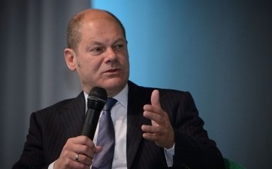 Шольц зателефонував Путіну і закликав досягнути припинення вогню в Україні