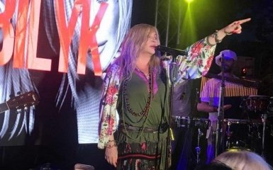 Бійка поліції та активістів: в Одесі відбувся виступ Ірини Білик