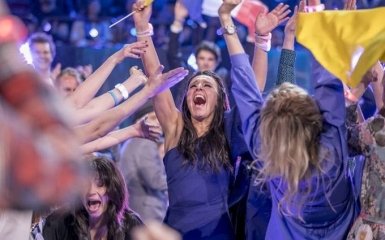 Джамала яркими фото поблагодарила за поддержку