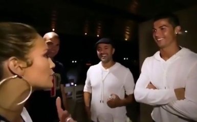 Роналду став подарунком для жінки: опубліковані фото і відео