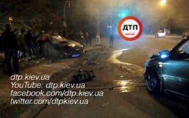 Під Києвом сталася смертельна ДТП з поліцейськими: опубліковані фото
