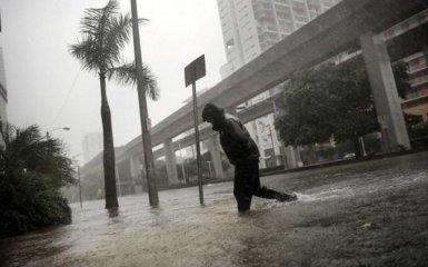 Ураган Ірма затопив Майамі: опубліковані відео