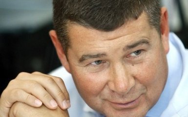Интерпол отказался разыскивать Онищенко