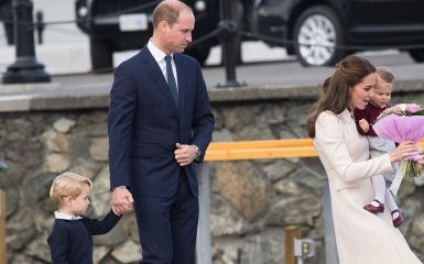 Яхта, дети и самолет: появились фото последнего дня Кейт Миддлтон и принца Уильяма в Канаде