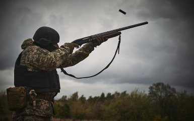 ЗСУ знищили понад 1300 солдатів РФ, 9 танків та 45 артсистем