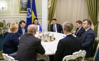 Голова Кабміну зустрівся з представниками місії МВФ, які прибули до Києва