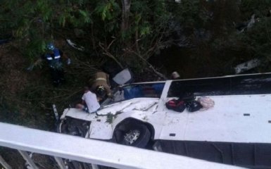 У страшній аварії в Панамі загинули 18 людей: з'явилося відео з місця трагедії