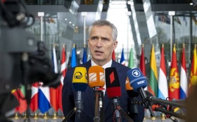 В НАТО обговорюють поставки Україні важкого озброєння