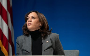 Harris has a better chance of winning