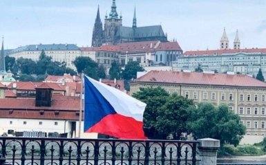 Больше чем на треть. Чехия снизила льготы украинским беженцам