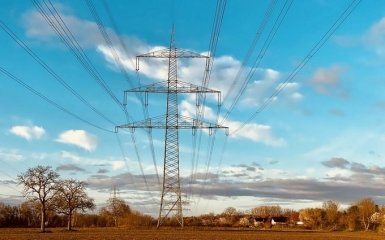 Україна відмовилася від електроенергії з Росії та Білорусі