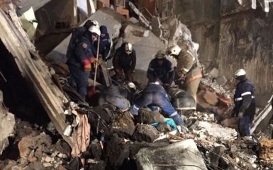 В Казахстане обрушился дом, много погибших: появились фото и видео