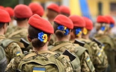 Резніков підписав наказ про відтермінування взяття жінок на військовий облік