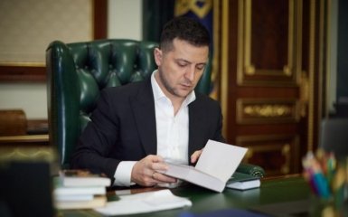 Зеленский обратился к украинцам по-русски из-за фейков о языковых проблемах