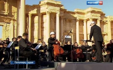 У Росії жорстко пожартували над концертом Путіна в зруйнованій Сирії