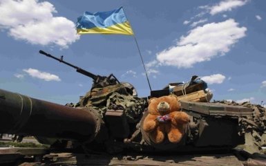 Бойцы АТО троллят боевиков ДНР гимном Украины: опубликовано видео