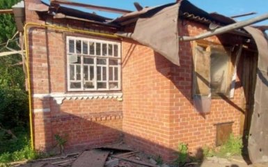Війська РФ з міномета атакували житлові будинки на Харківщині. Є постраждалий