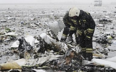 У катастрофі літака в Росії знайшли кілька незрозумілих моментів