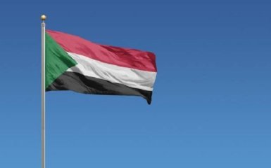 Армия Судана не пустила десятки британцев на последний эвакуационный рейс
