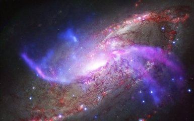 Астрономи виявили унікальну галактику, яка сильніша за чорні діри