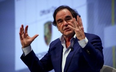 Культовый режиссер назвал нападение России на Украину "сказками США"