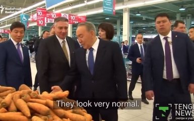 Чому морква брудна: з'явилося відео походу президента Казахстану в супермаркет