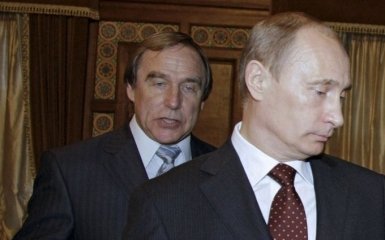 Путин наградил своего оскандалившегося друга