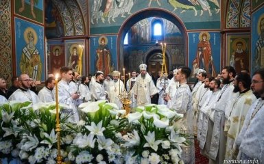 Онлайн-трансляция Пасхального богослужения ПЦУ в Михайловском соборе