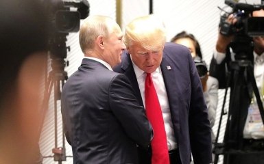 Стало відомо, що Трамп планує обговорити з Путіним