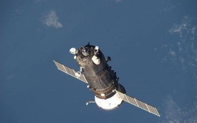 В сети показали падение российского космического корабля: опубликовано видео