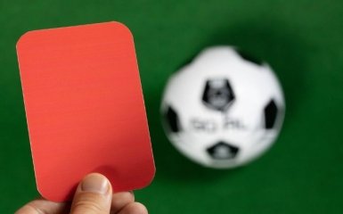 Матч иностранного турнира закончился зрелищной дракой на поле и красными карточками - видео