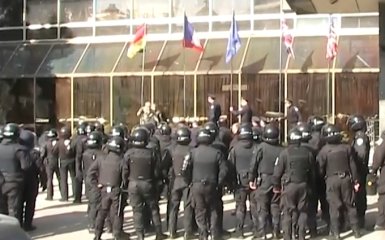 Поліція Києва виклала своє відео штурму готелю
