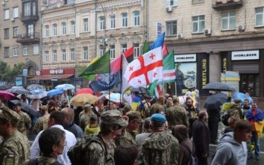 Це вже інша Україна: в соцмережах продовжують ділитися враженнями від параду в Києві