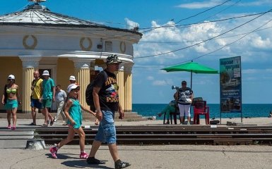 Росія наша: з'явилися фото агітації окупантів в Криму