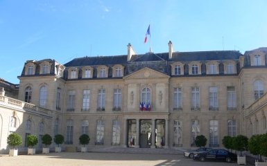 У Єлисейський палац надіслали листа з людським пальцем — Current Values