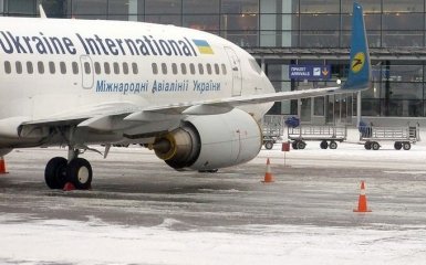 В аэропорту Львова произошло опасное ЧП с пассажирским самолетом: появились подробности