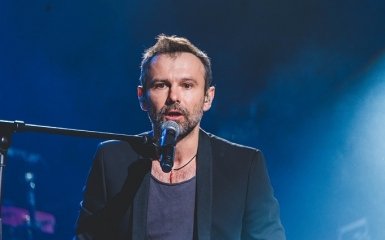 Над глубокомысленными твитами Вакарчука смешно пошутили в соцсетях