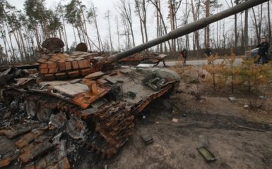 Уничтоженный танк армии РФ