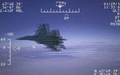 З'явилося відео перехоплення американського літака Росією над Чорним морем