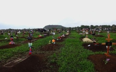 В сети появились фото кладбища российских боевиков под Донецком